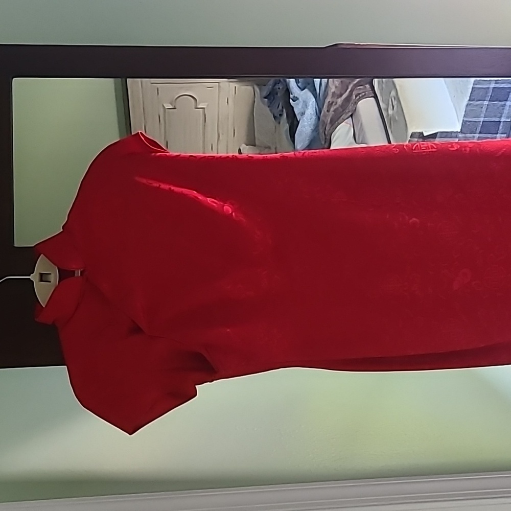 Silk camono red size small